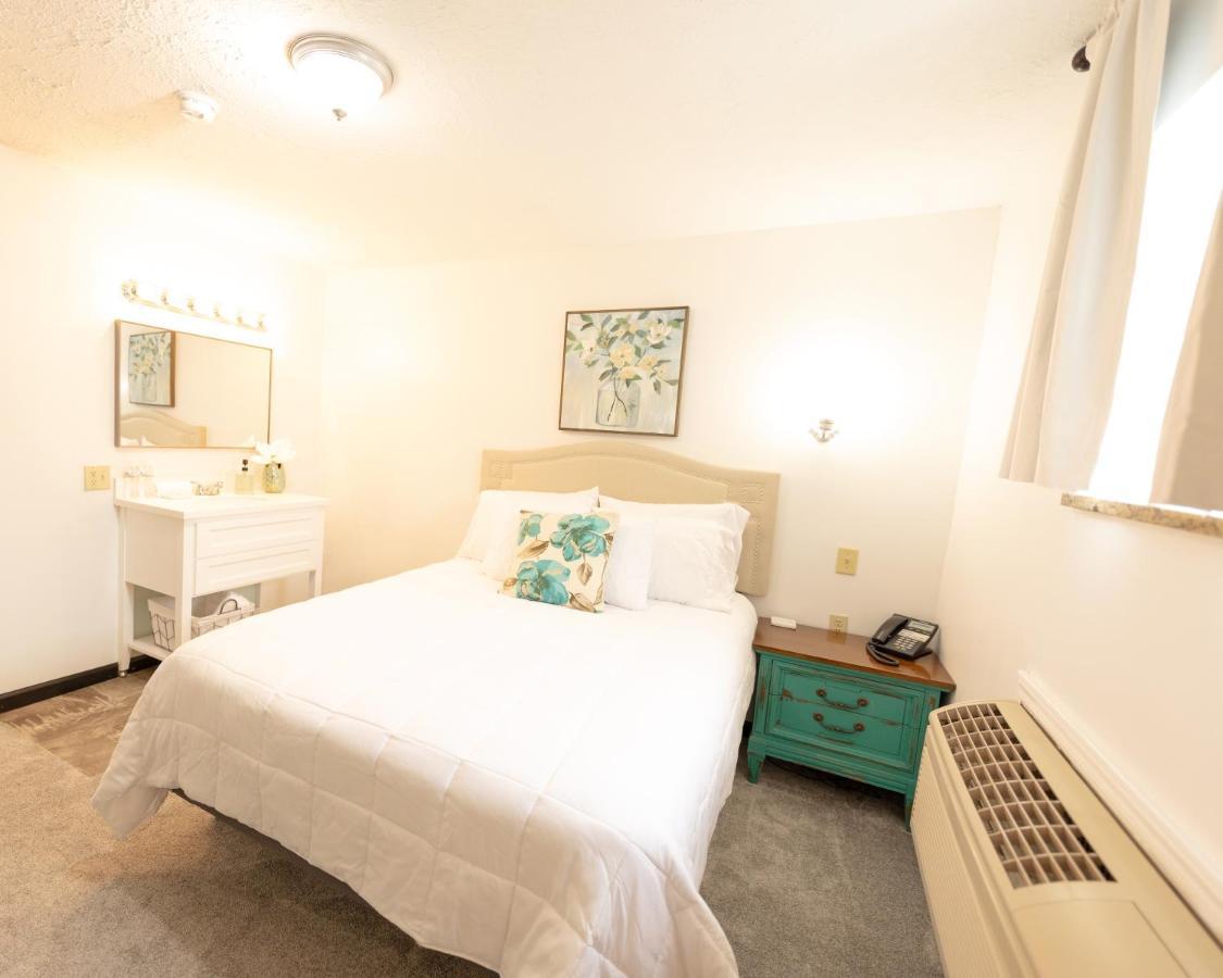 Ec Reed'S Mercantile And Hotel Marble Hill Екстер'єр фото